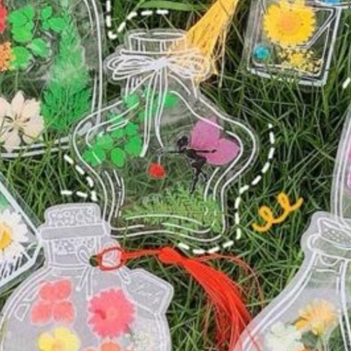 Get Crafty - Pressed Flower Bookmark by THIRTYTWOCM