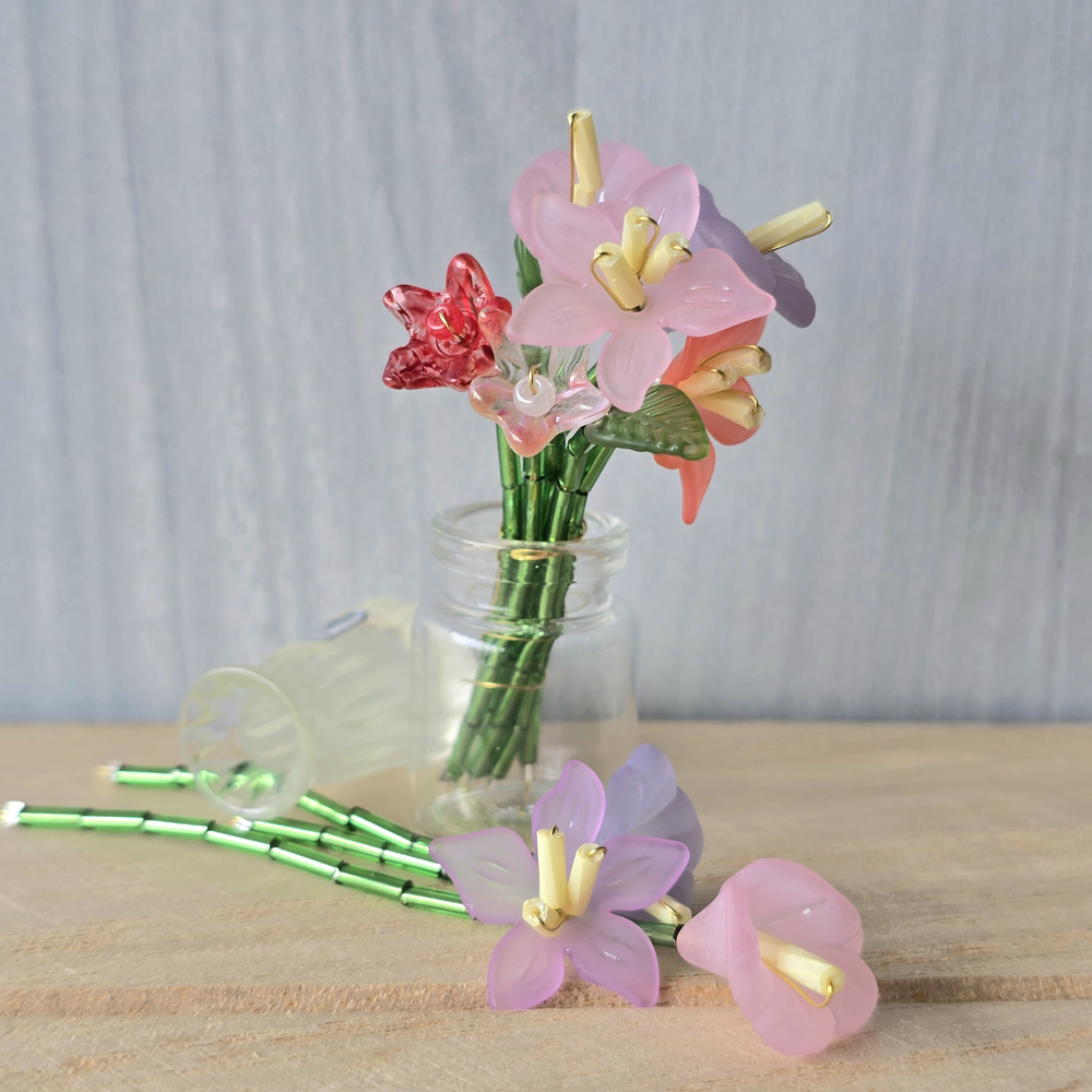 Get Crafty! &ndash; Beaded Lilies by Tippsyfingers