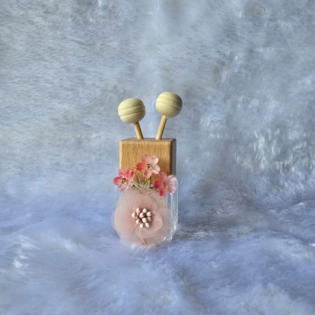 Members enjoy a special rate of $13.50 -  Sakura Aroma Diffuser by Tippsyfingers