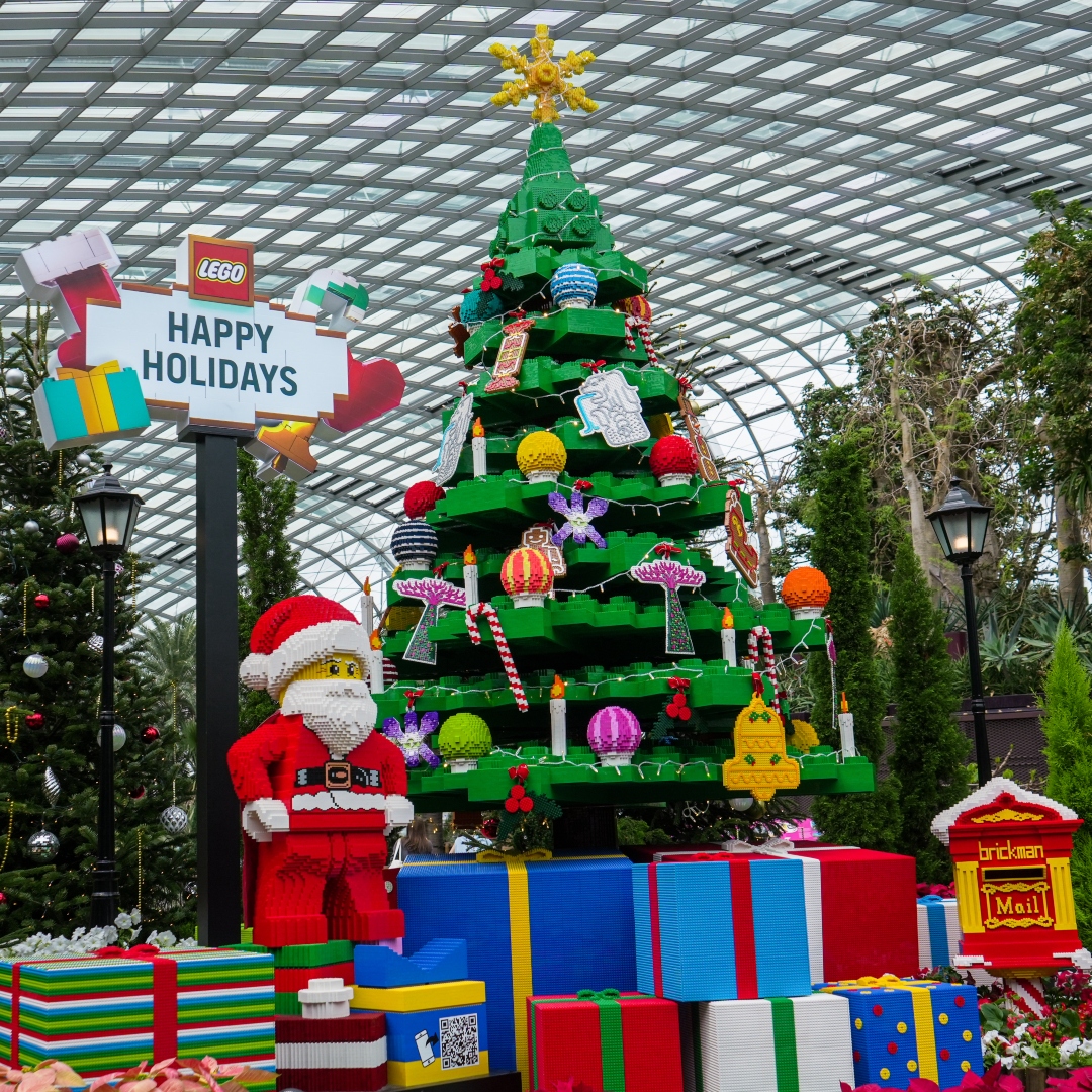 LEGO Festive Attractions Gardens by the Bay