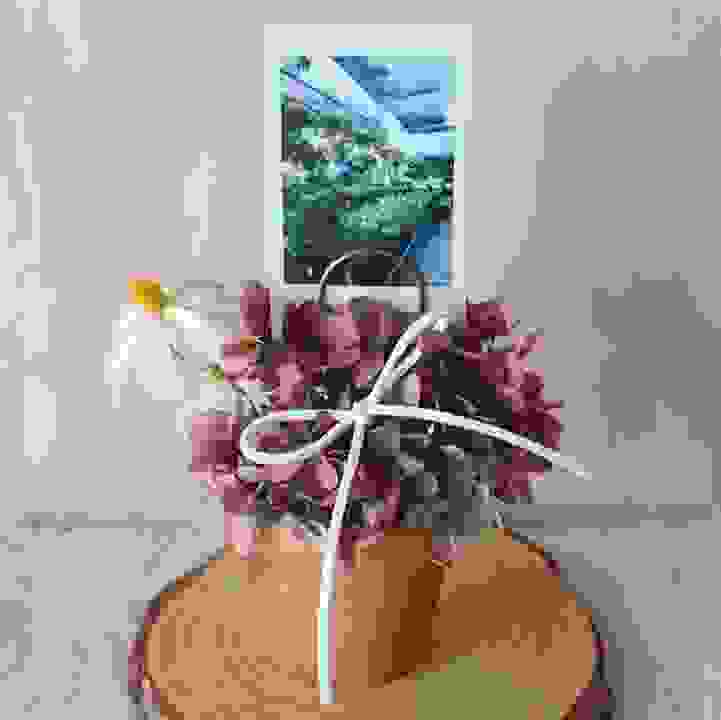 Get Crafty! &ndash; Mini Hydrangea Photo Stand Drop-in Activity by Botany Studio 