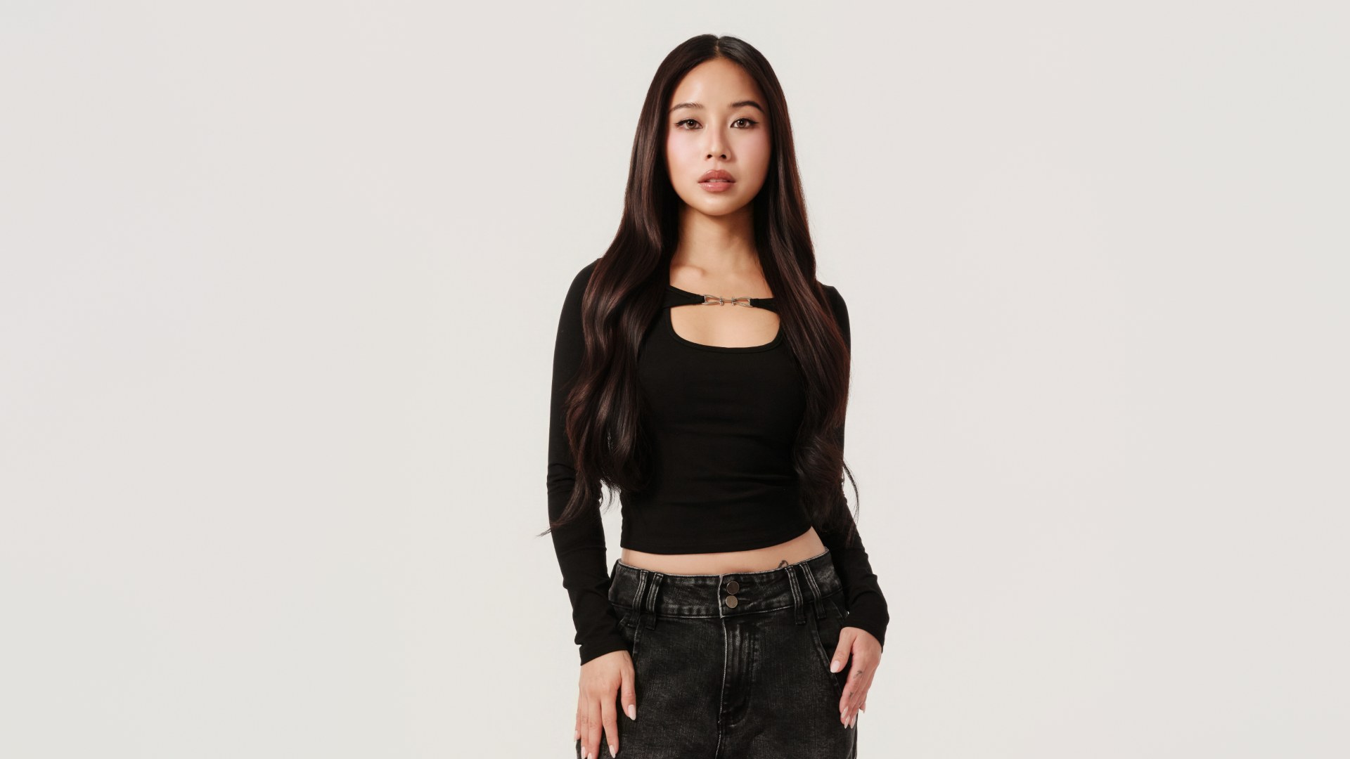 Host &ndash; Germaine Tan