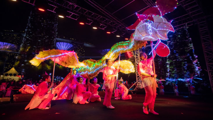 Female members of the Tian Eng Dragon & Lion Dance Centre will be bringing the LED Phoenix to life in a majestic display of poise and grandeur at Gardens by the Bay 