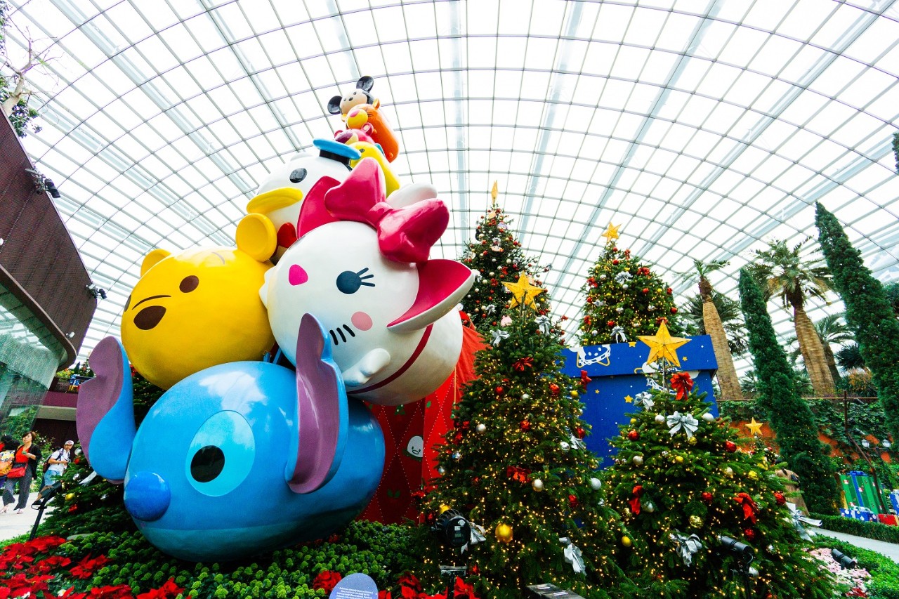 "Poinsettia Wishes Featuring Disney Tsum Tsum" sees the popular stackable characters making their debut in Gardens by the Bay's signature floral display in Flower Dome.