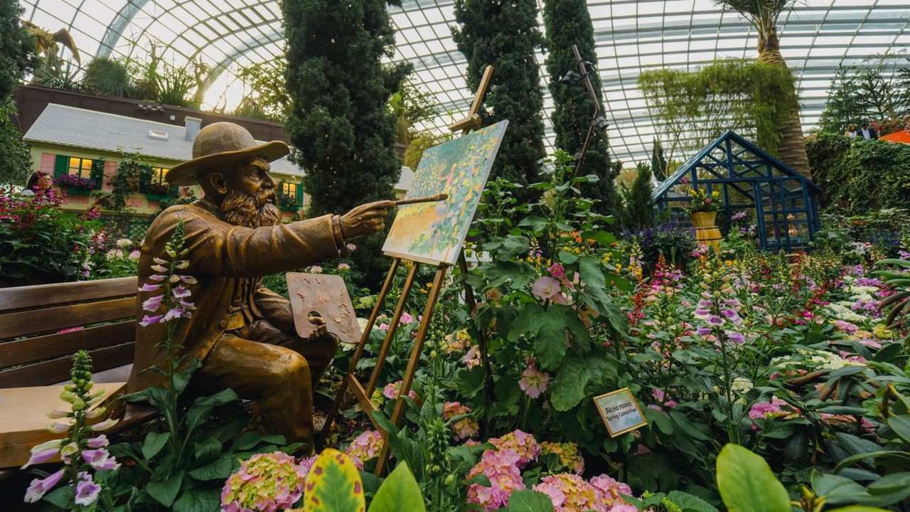 Impressions of Monet: The Garden recreates a planting palette close to how the gardens of Claude Monet’s home in Giverny, France would look at the peak of summer.