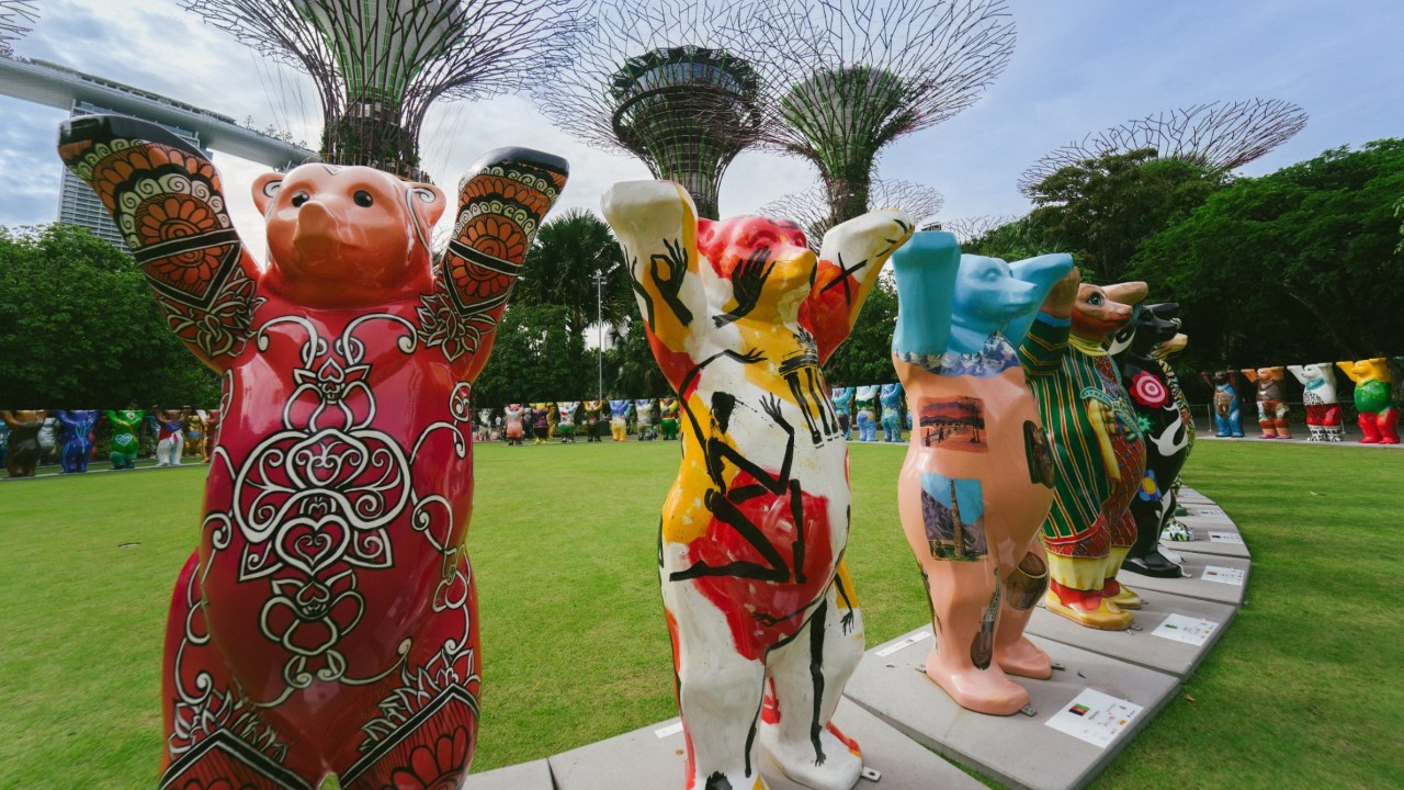 united buddy bear exhibition at gardens by the bay