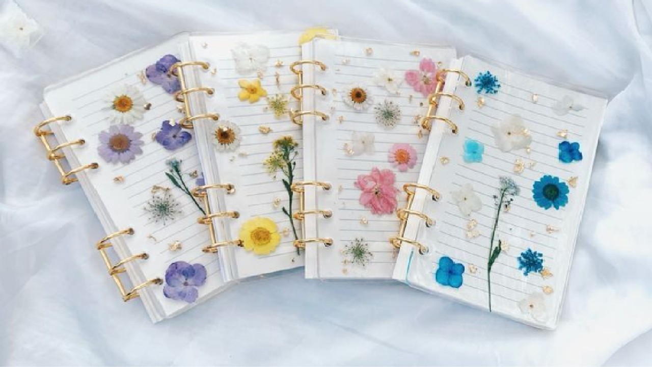 Get Crafty! – Pressed Floral Art Notebook by When Stars Align