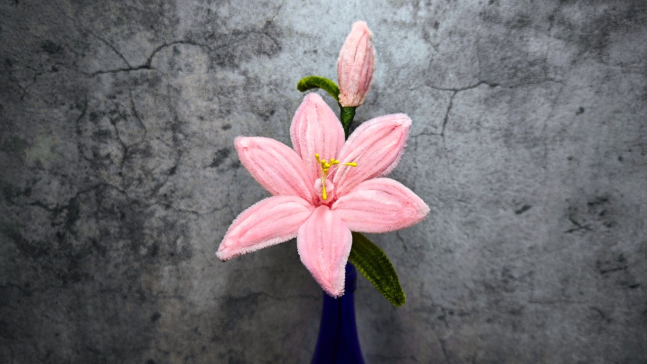 Get Crafty! – Lily Pipe Flowers by Happy Hands Can