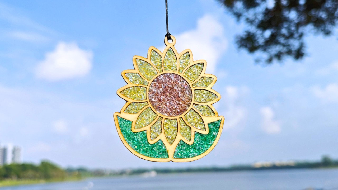 Get Crafty! - Sunflower Suncatcher by Happy Hands Can