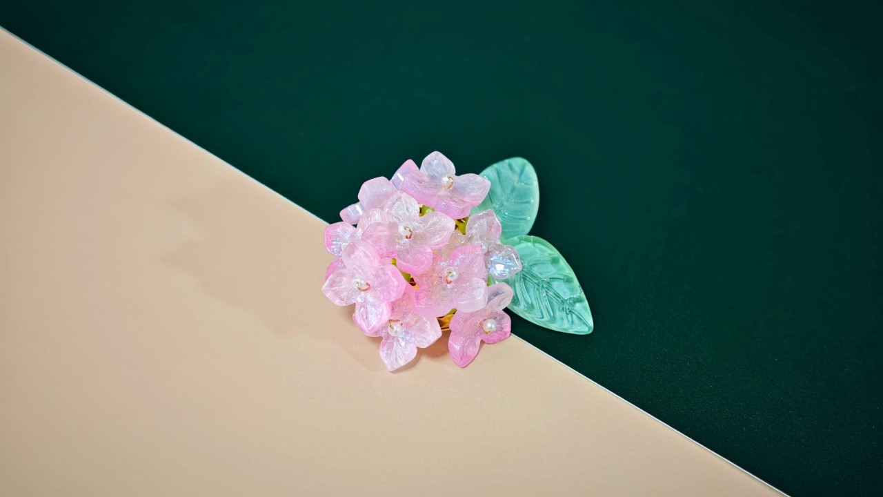 Get Crafty! – Hydrangea Brooch by Happy Hands Can
