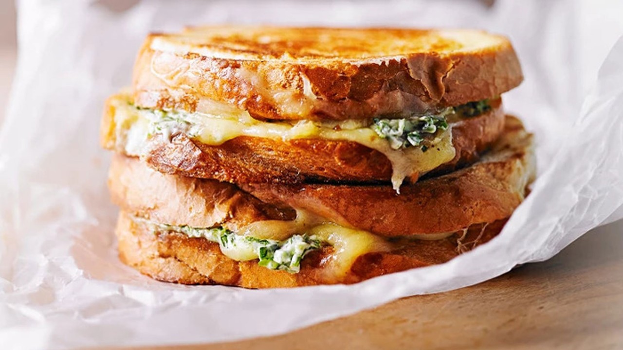 Green Chilli Grilled Cheese Sandwich