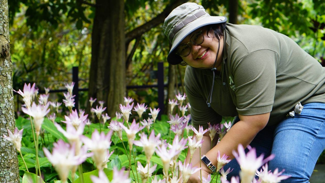 Chad Davis, Deputy Director (Cloud Forest, Conservatory Operations)